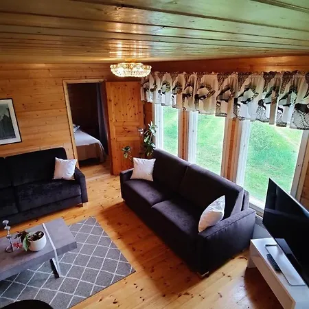 Maatilamatkailu Jaenisvaara Horská chata *