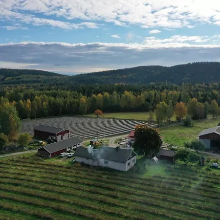 Maatilamatkailu Jaenisvaara Horská chata *