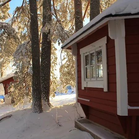 Maatilamatkailu Jaenisvaara Domek alpejski Kolinkylä